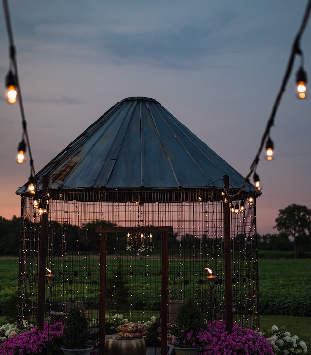 ideas of decorations for gazebo weddings